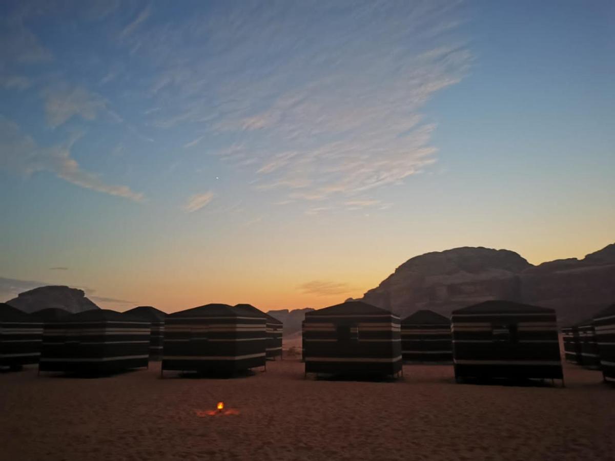 Desert Guide Camp Hotel Wadi Rum Eksteriør billede